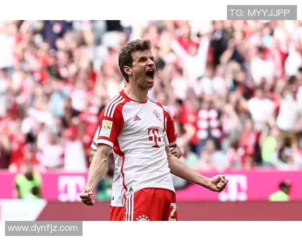 足球巨星风采尽显经典壁纸展现赛场英雄风貌与激情四溢瞬间